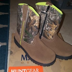 Magellan boys youth boots